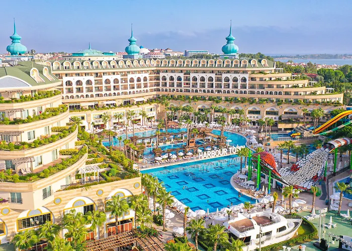 Crystal Sunset Pearl CollectionSpa Hotel